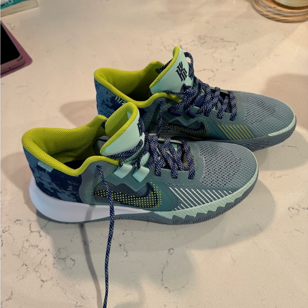 New Nike Kyrie flytrap V basketball shoes